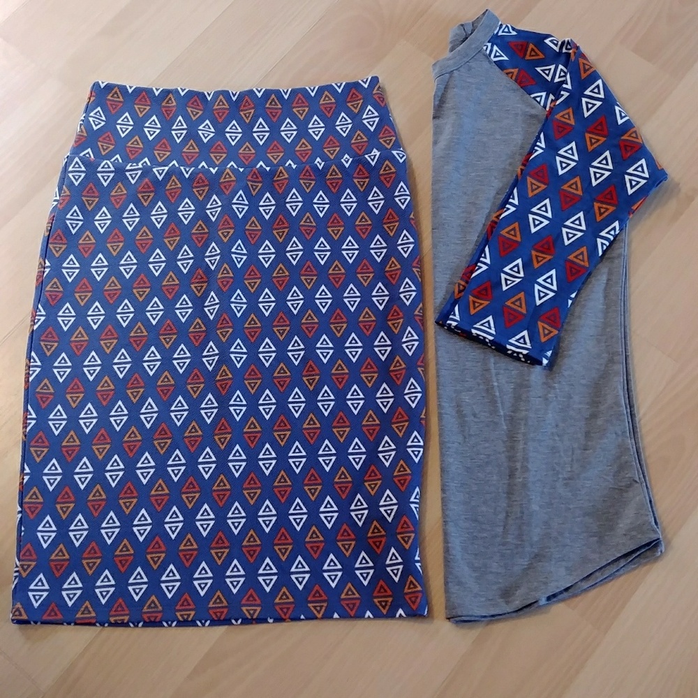 Lularoe Cassie skirt (small) and xs Randy shirt.